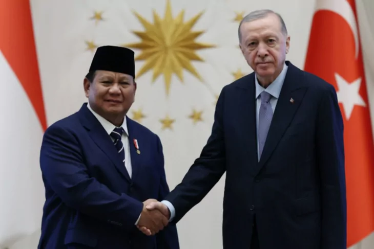 Erdoğan, Endonezya Cumhurbaşkanı Subianto ile telefonda görüştü