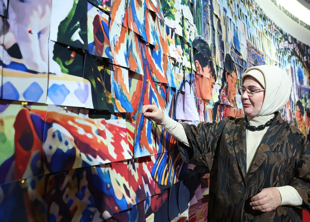 Emine Erdoğan'dan Semerkant'ta çocukların geleceğine odaklanan sergiye ziyaret