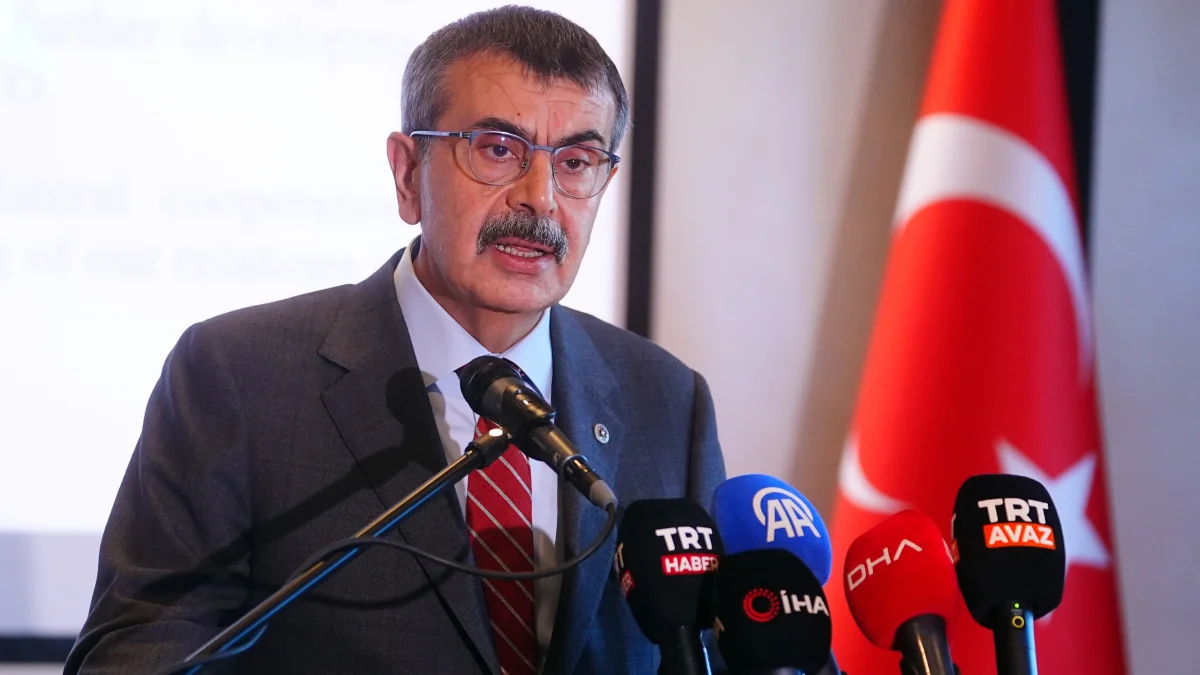 MEB'den Meta'ya dava hazırlığı